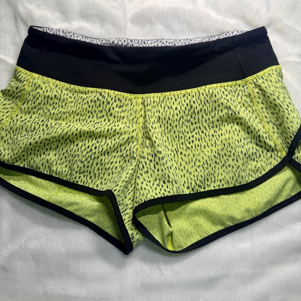 Lululemon Speed Up 2.5” Shorts Dottie Dash Clarity Yellow Black Sz 4